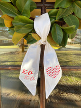 Load image into Gallery viewer, Valentine Wreath Sash
